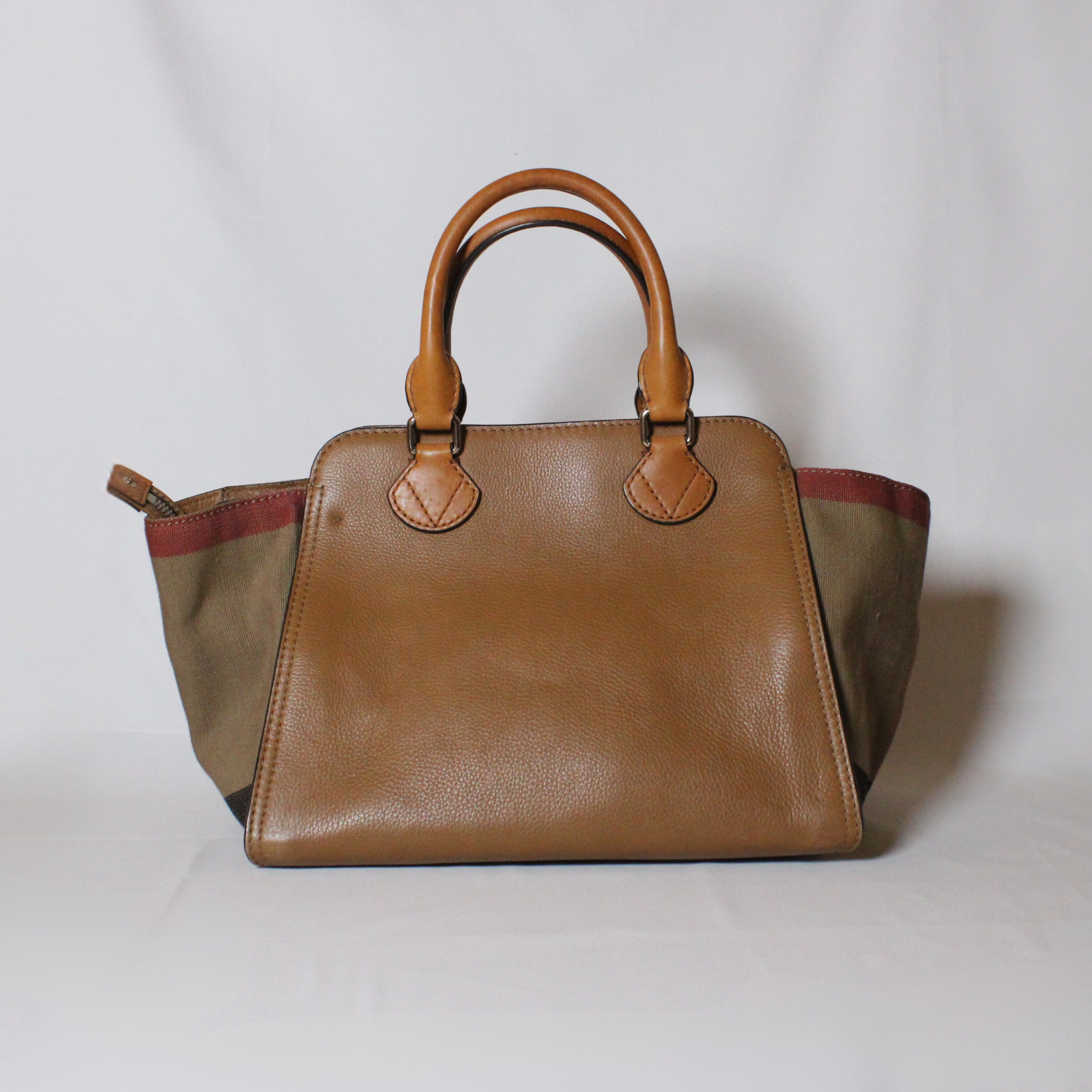 Burberry Harcourt bag