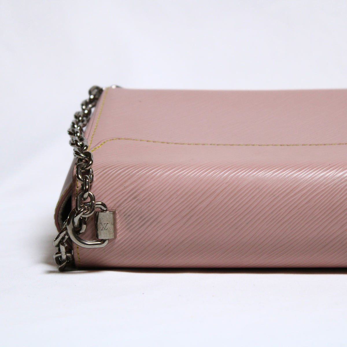 Louis Vuitton Twist MM Epi Leather Pink