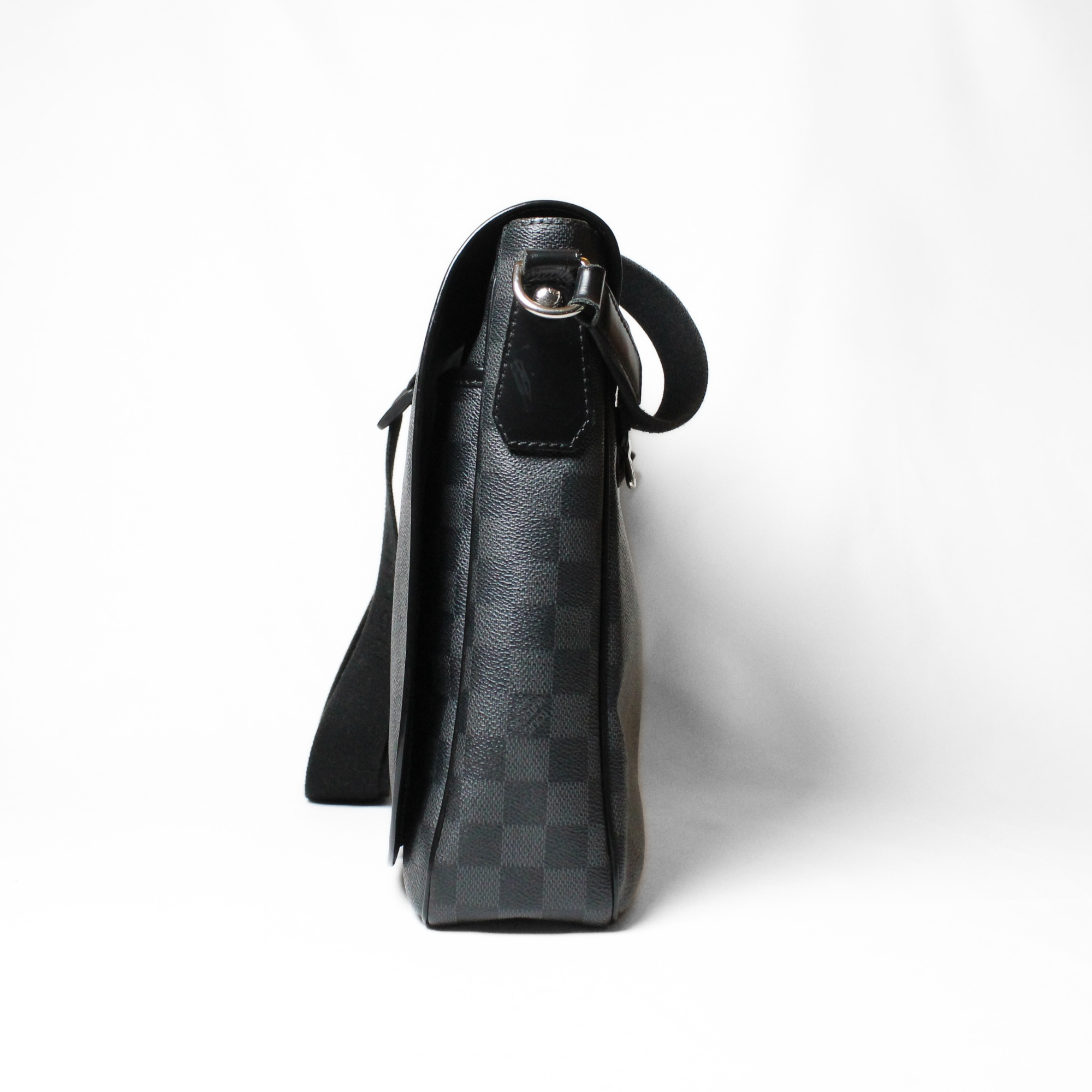 Louis Vuitton Damier Graphite Daniel MM bag