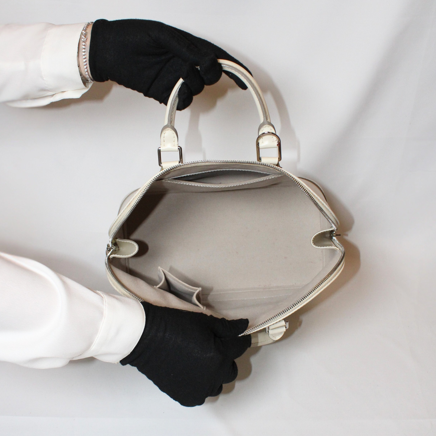 Louis Vuitton Epi Alma Pm bag