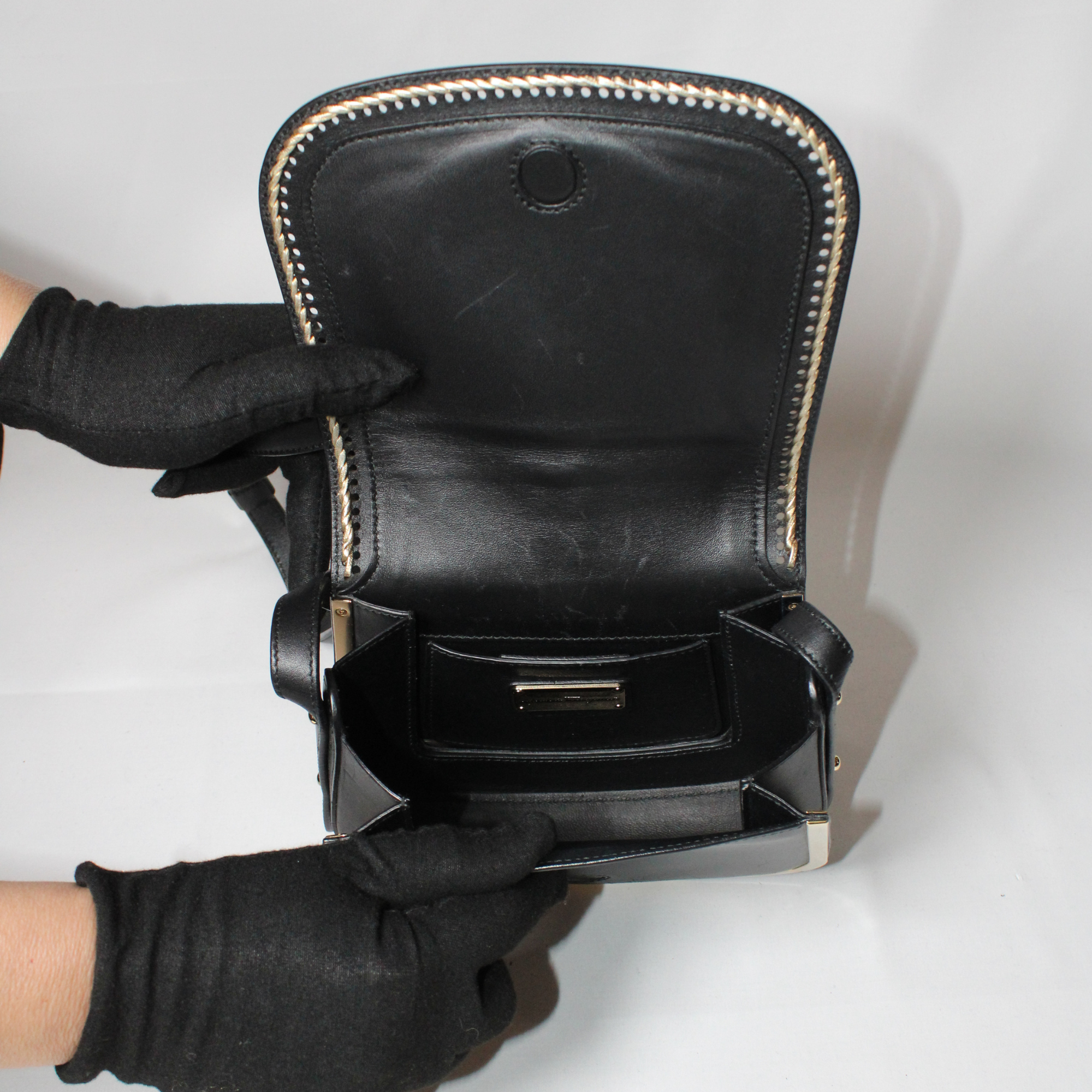 Salvatore Ferragamo satchel en piel negra