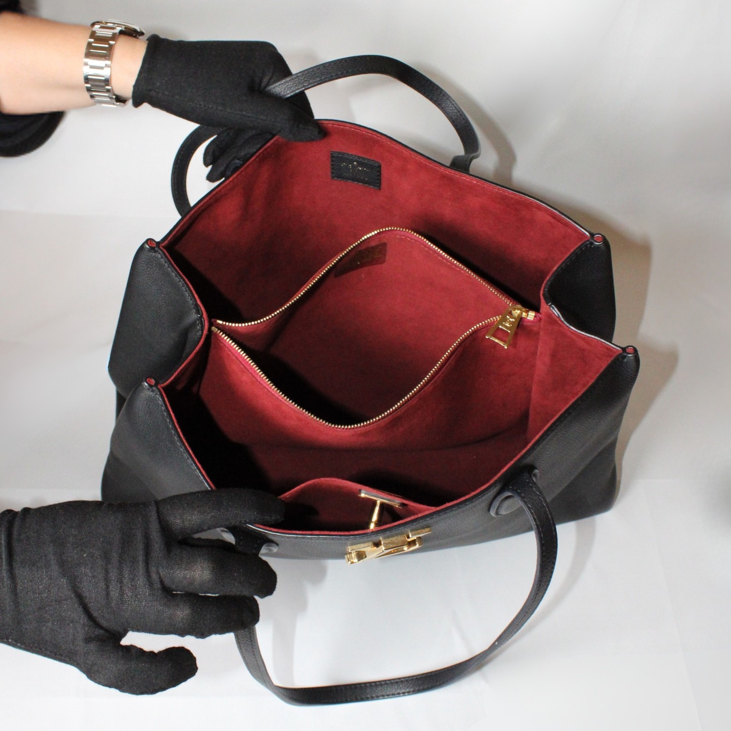 Louis Vuitton Lockme Tote bag