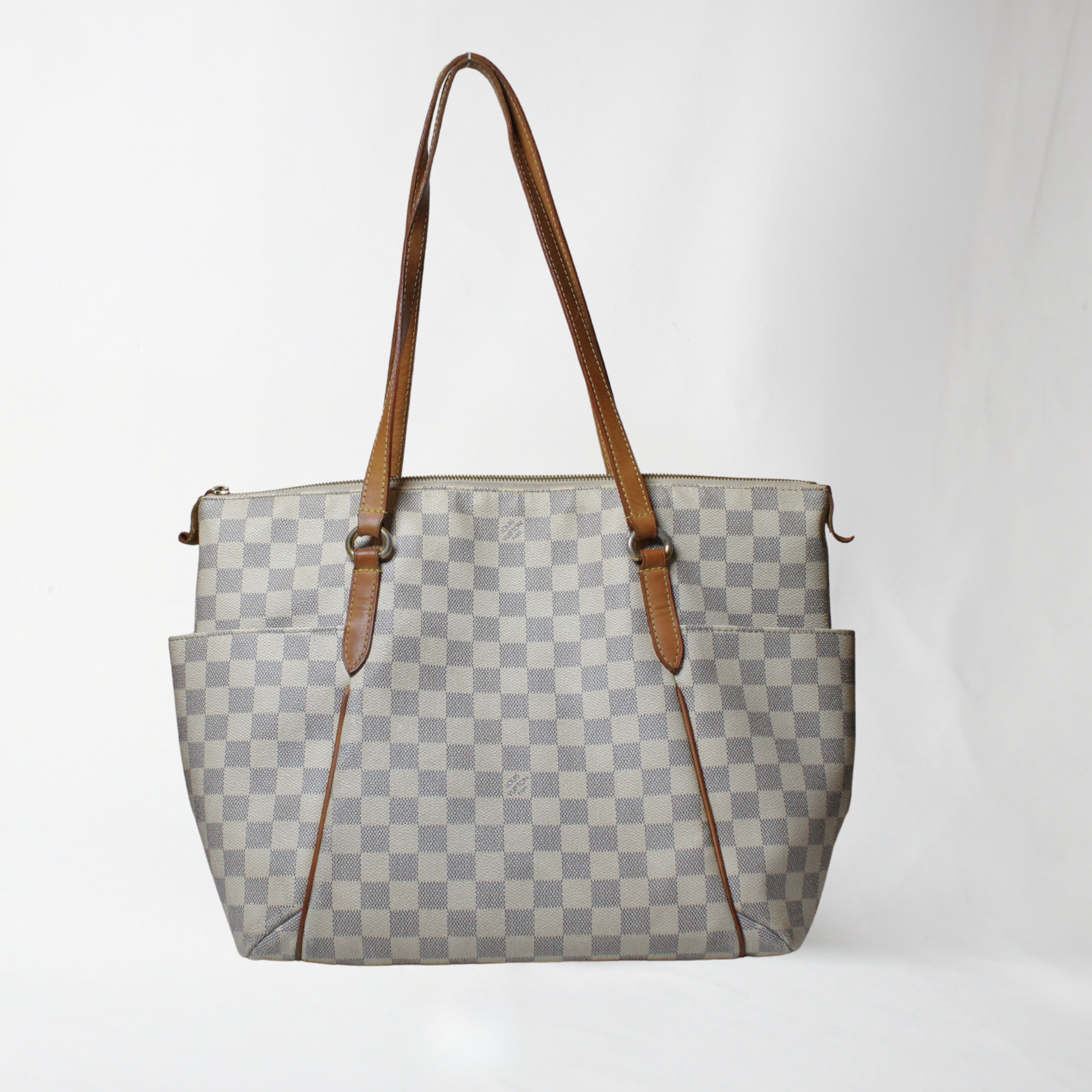 Louis Vuitton Totally MM shoulder bag in Damier Azur